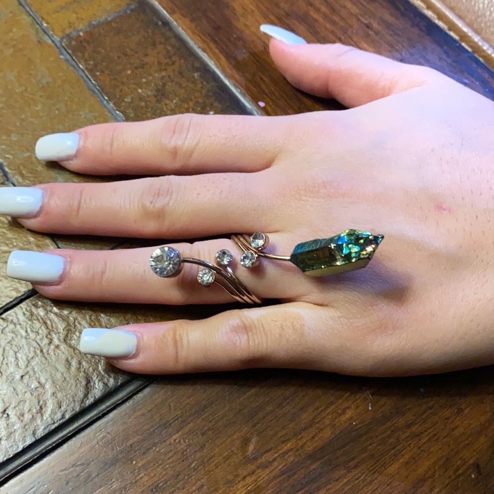 Ring - Picture 5 of 6